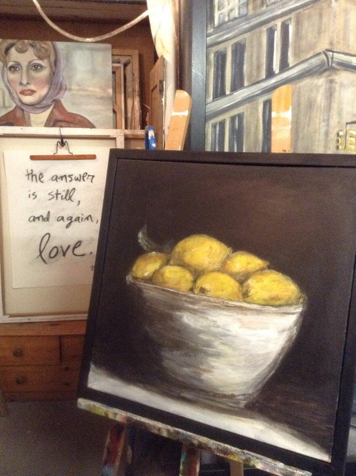 Bowl of lemons